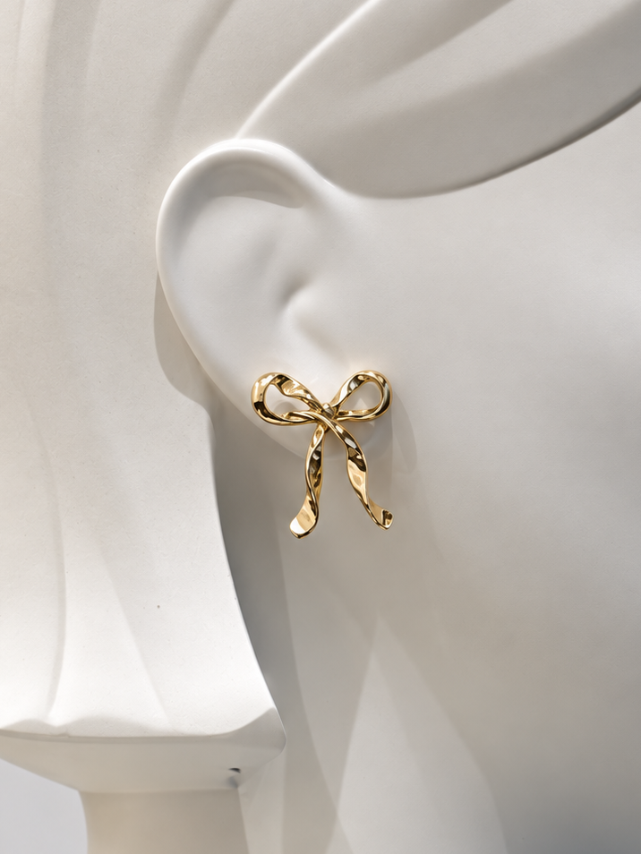 Gold Bow Wavy Earrings