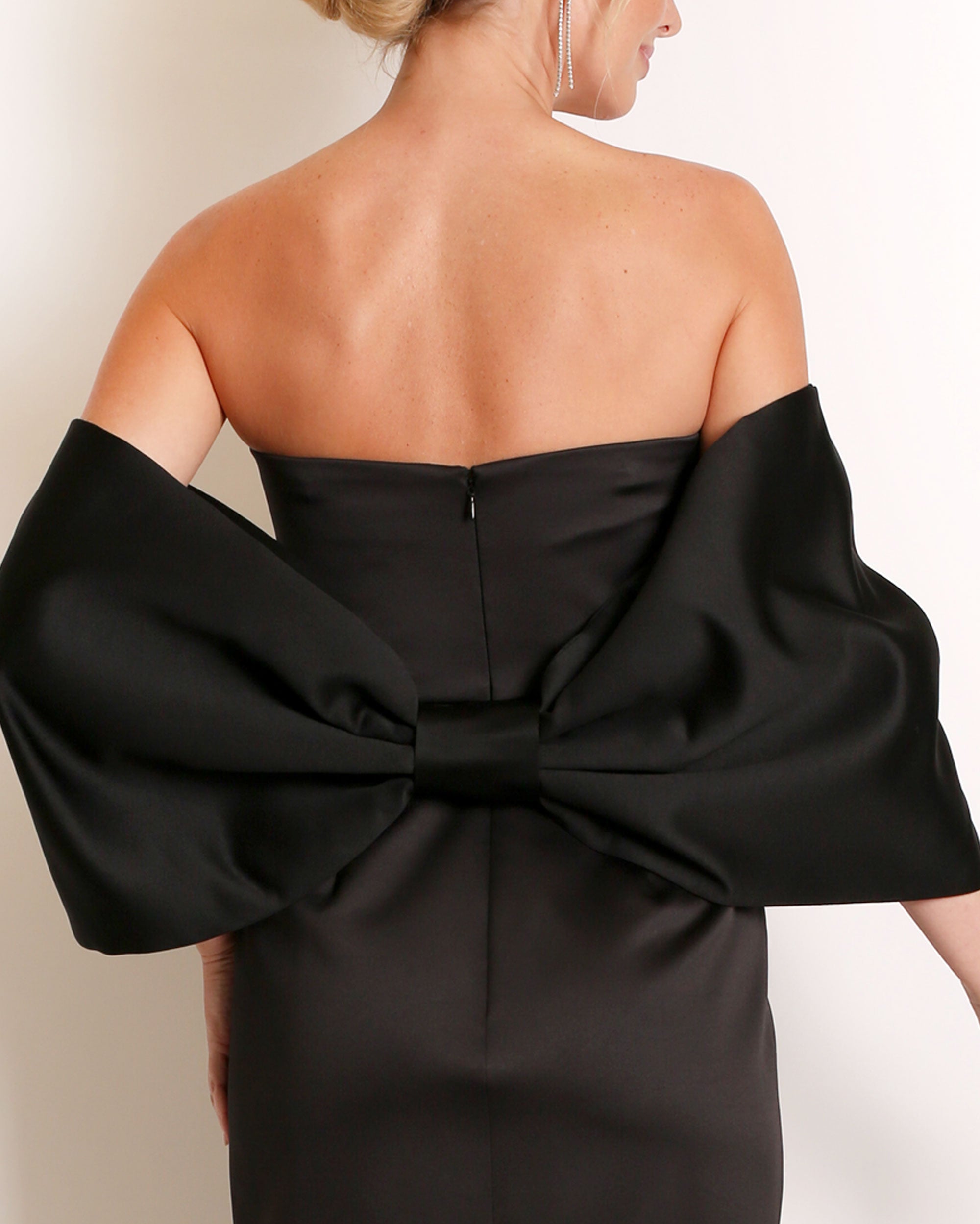 Bow Wrap in Satin