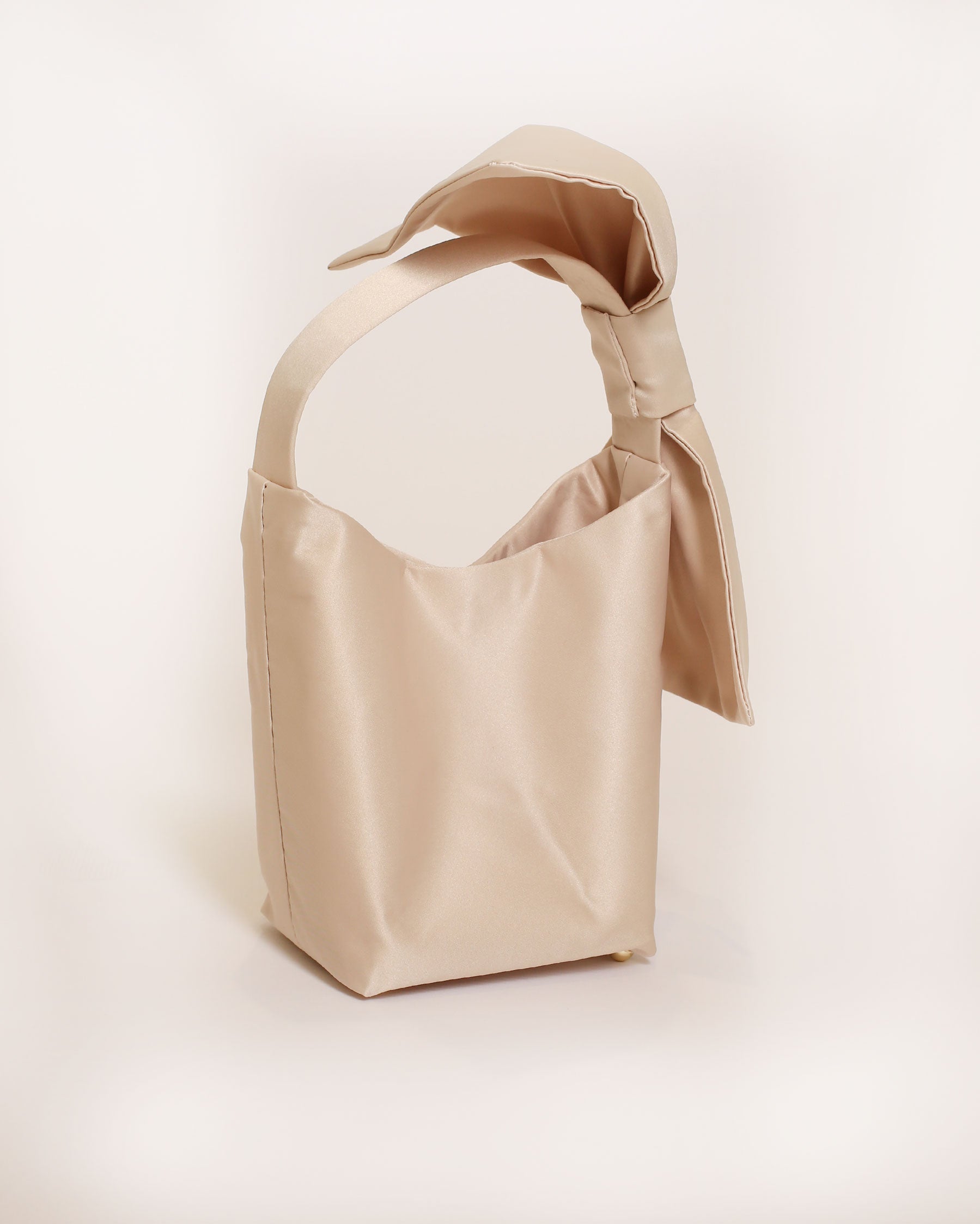 The Bow Handbag
