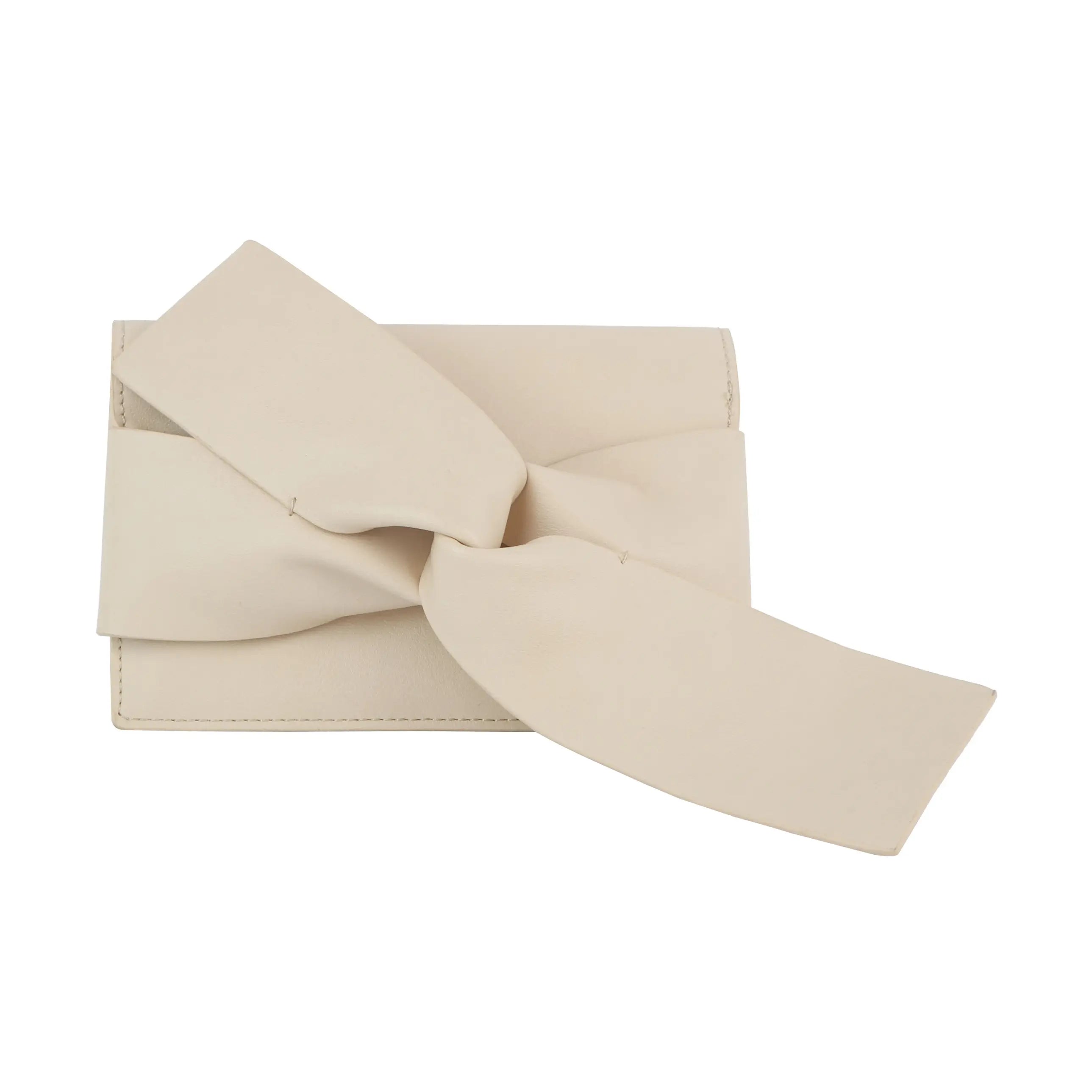 Bow Clutch