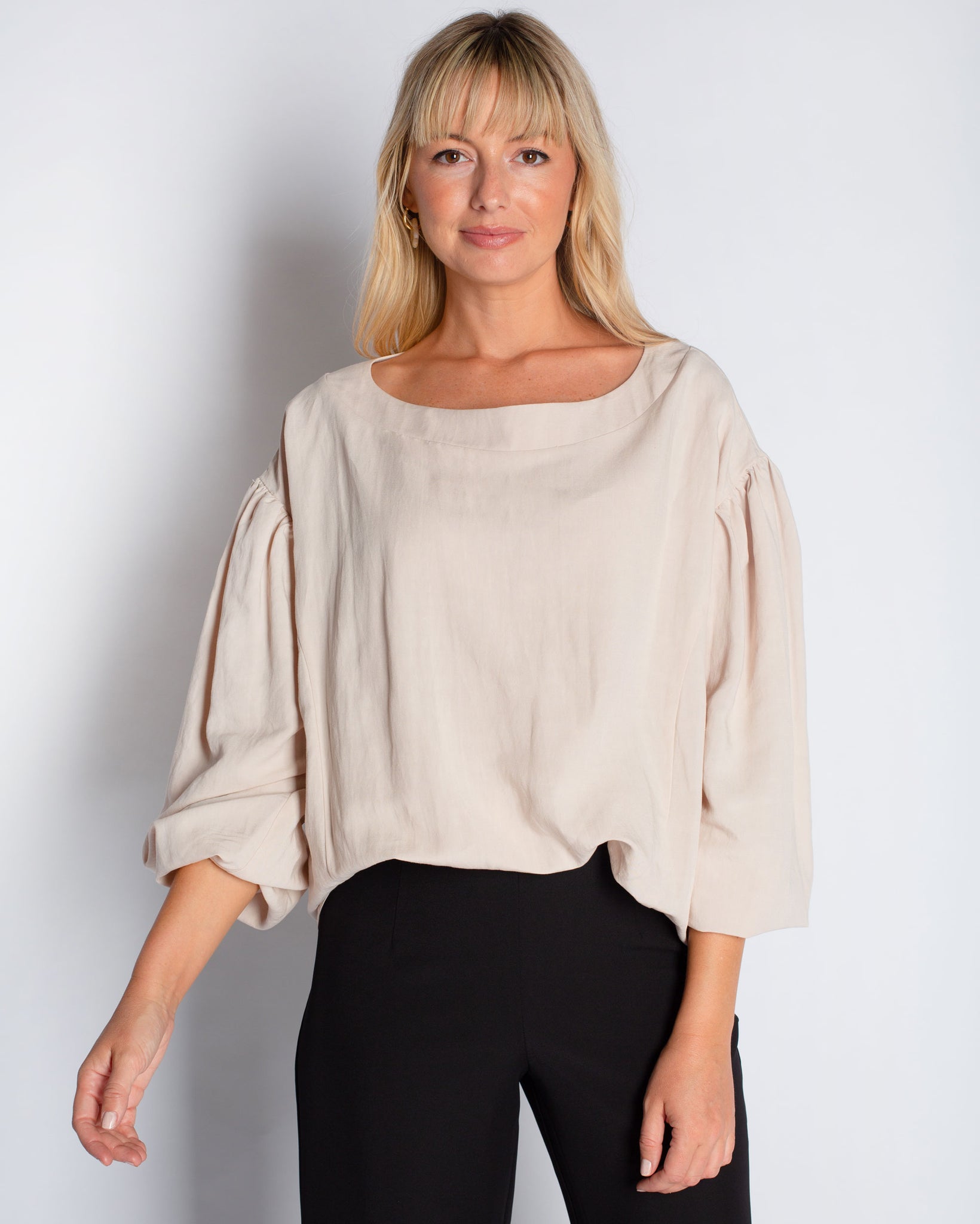 The Jewel Blouse in Linen